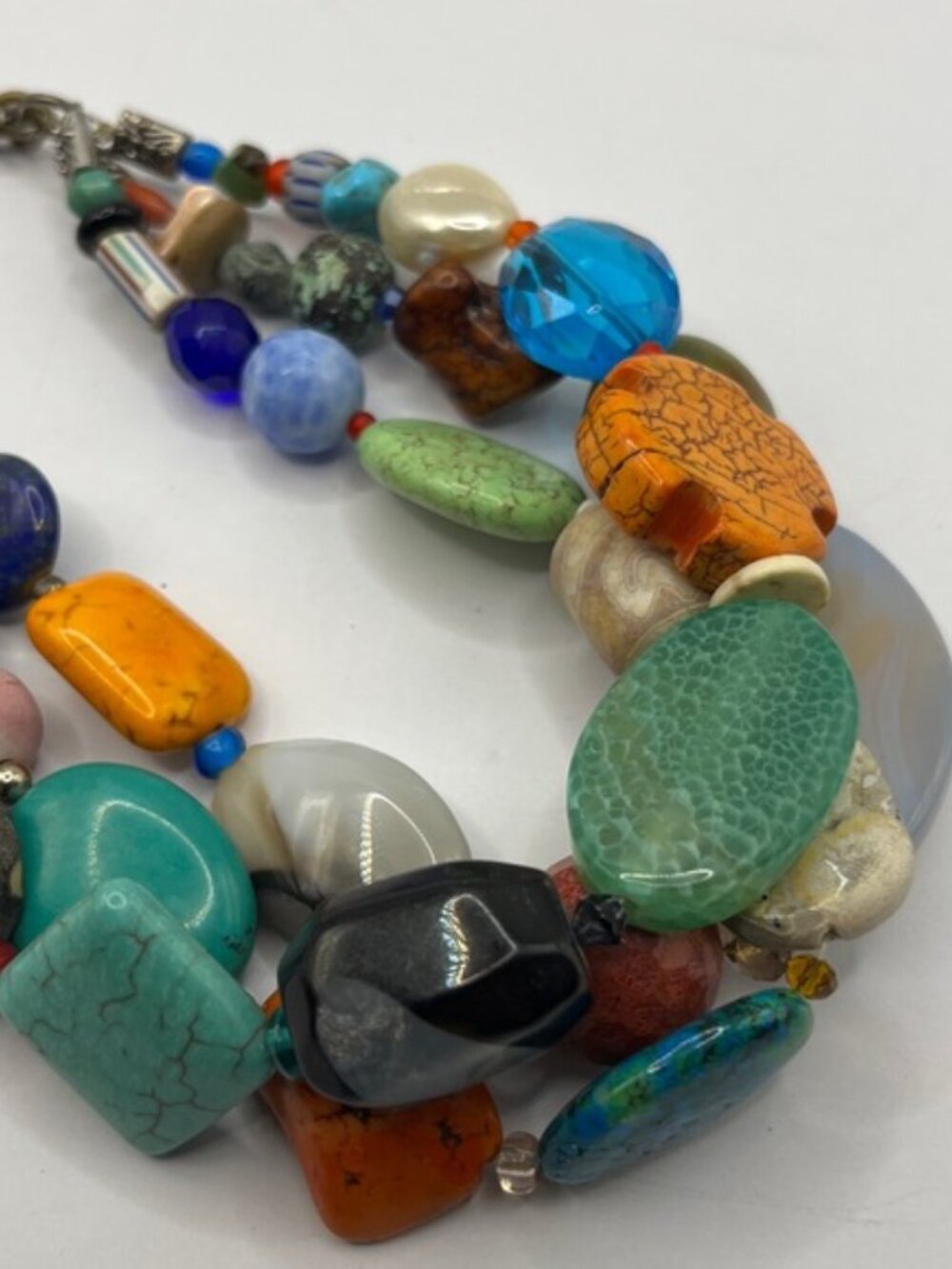 Colorful Beaded Necklace Layered Triple Strand Glass Beads Southwest Western - Picture 10 of 13